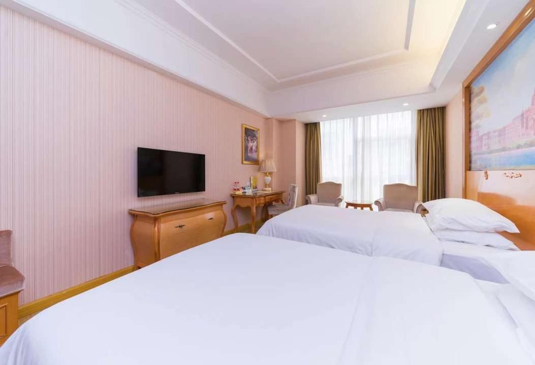 Vienna Hotel Shenzhen Baoneng City Plaza Exterior photo