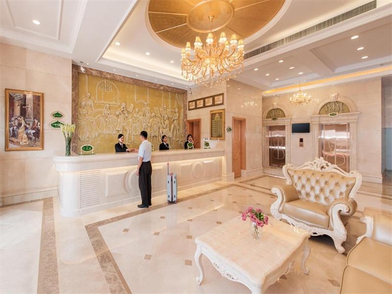 Vienna Hotel Shenzhen Baoneng City Plaza Exterior photo